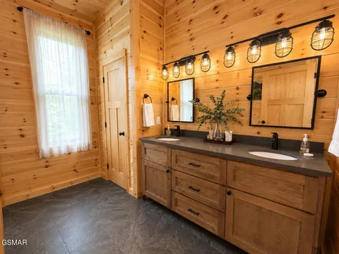 856862 Crest View Drive Gatlinburg TN 37738