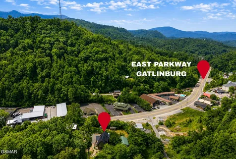 856862 Crest View Drive Gatlinburg TN 37738