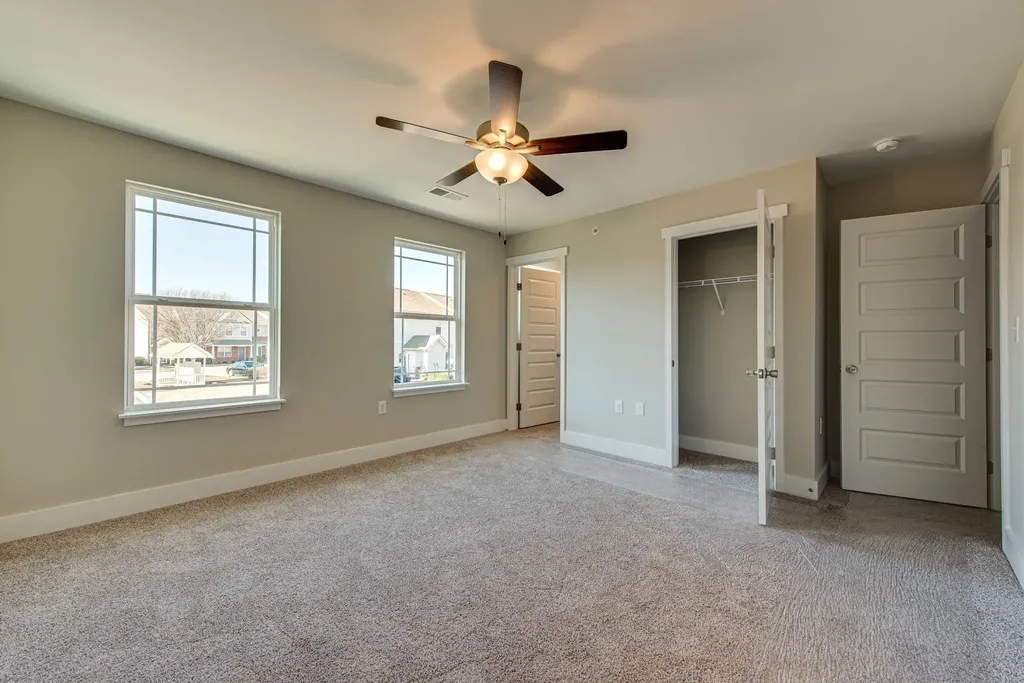 1052 Wells Way Spring Hill TN 37174