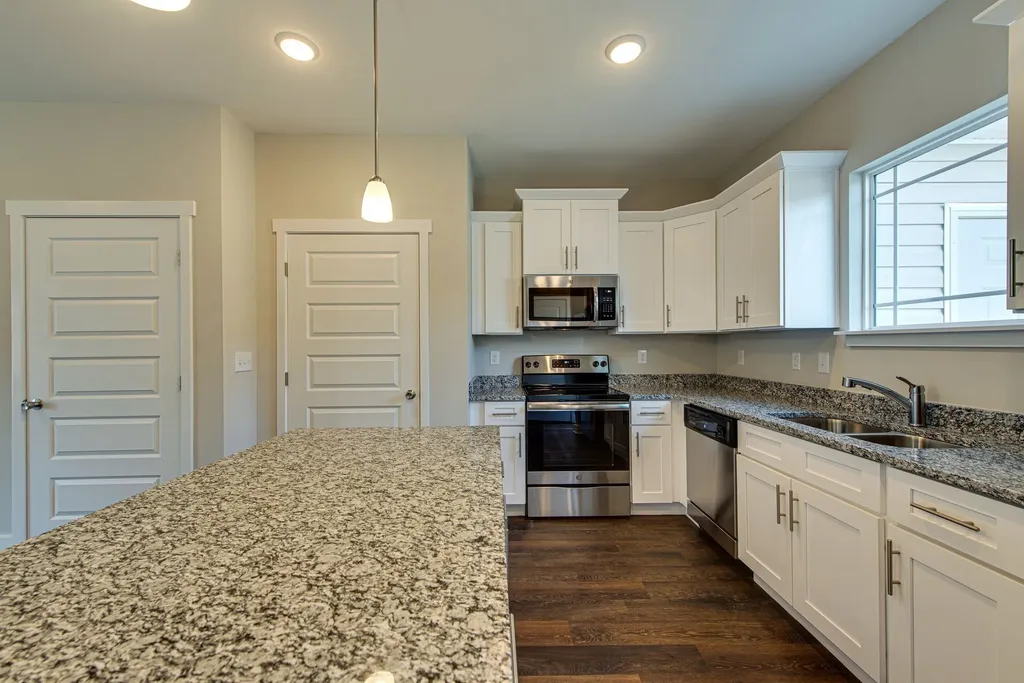 1052 Wells Way Spring Hill TN 37174