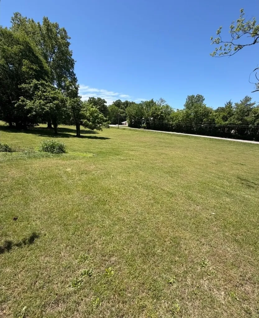 1A Theta Pike Columbia TN 38401