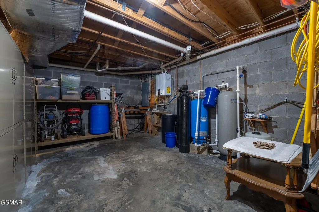 326 Chamberlain Cove Road Kingston TN 37763