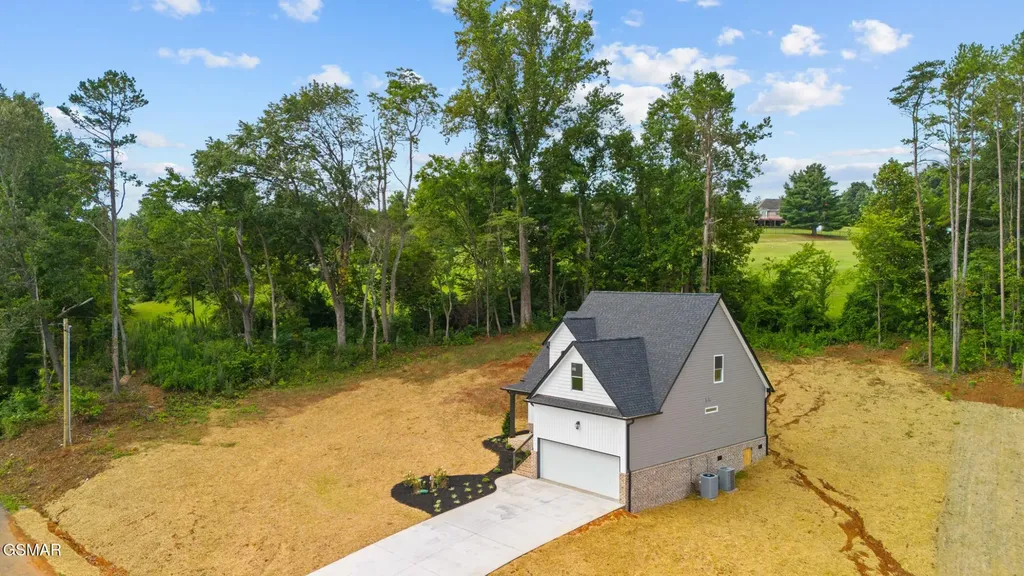 340 Battlefield Drive Dandridge TN 37725