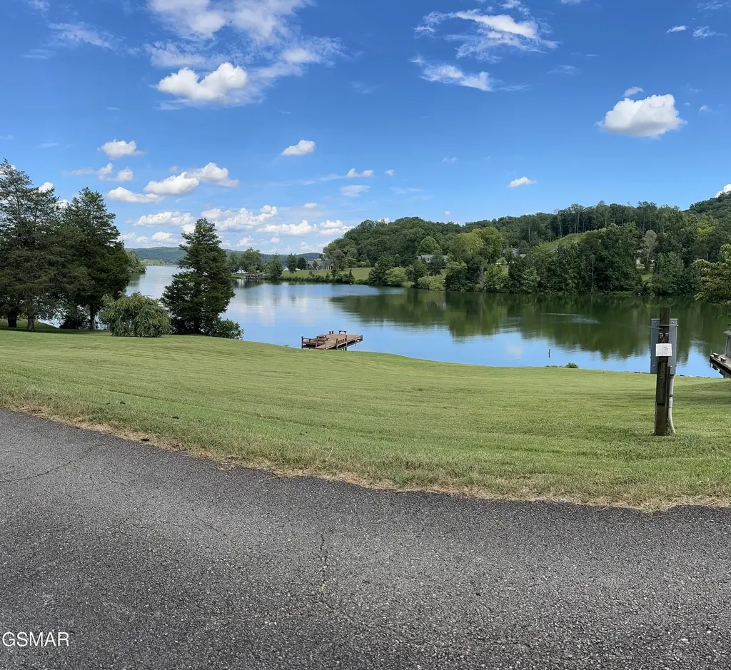 334 Chamberlain Cove Road Kingston TN 37763