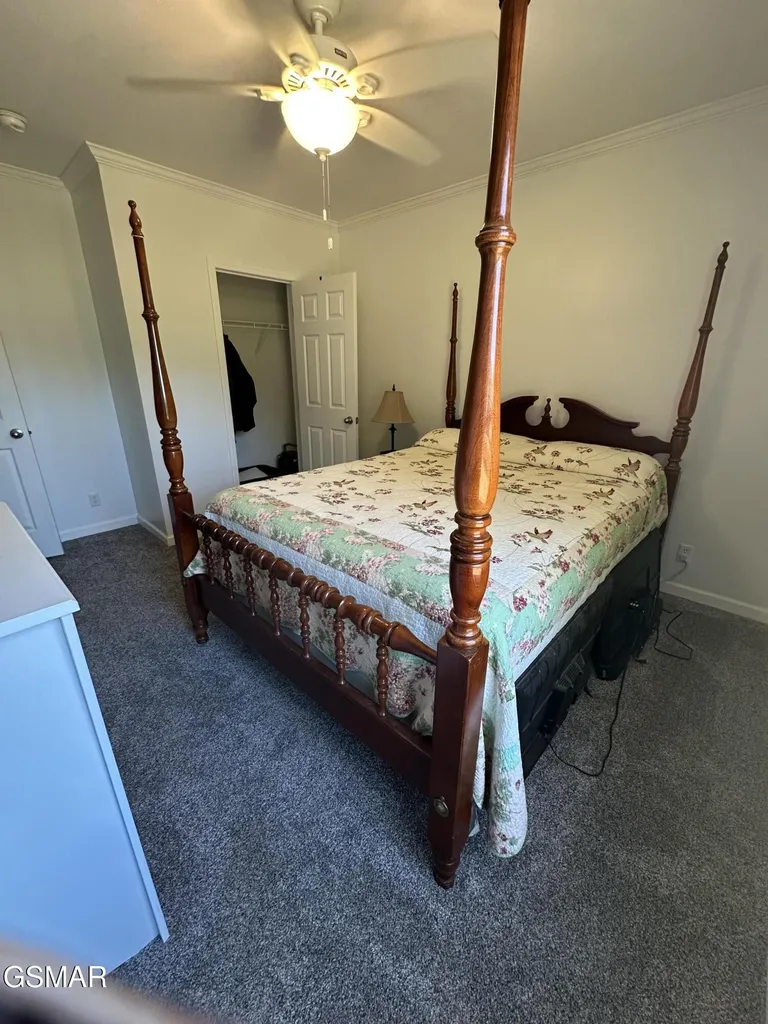 359 Garden Lane Dandridge TN 37725