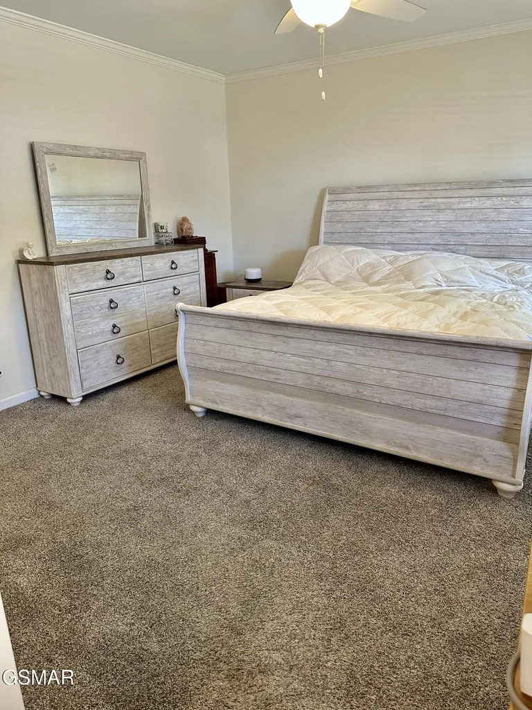 359 Garden Lane Dandridge TN 37725