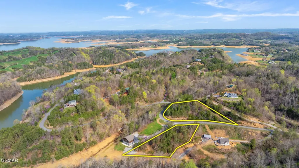 2 Caywood Road Dandridge TN 37725