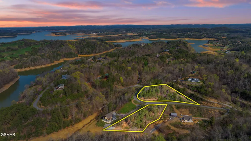 2 Caywood Road Dandridge TN 37725