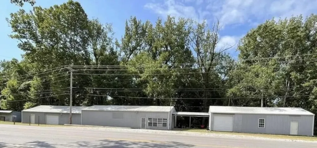 135 Dixon Springs Highway Carthage TN 37030