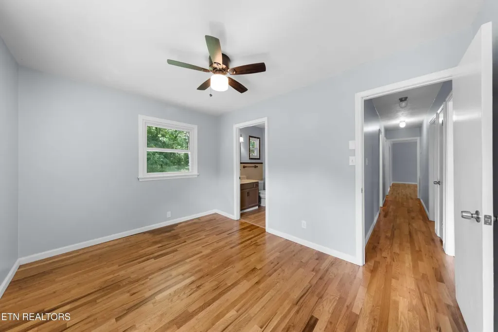 2001 Nandina Drive Knoxville TN 37912