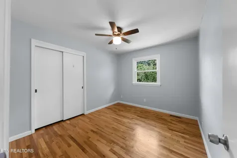 2001 Nandina Drive Knoxville TN 37912