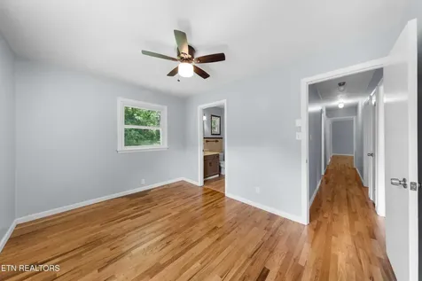 2001 Nandina Drive Knoxville TN 37912