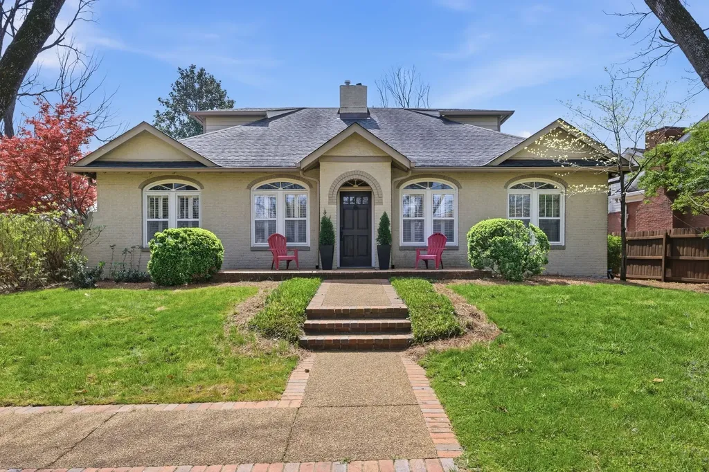 203A Woodmont Circle Nashville TN 37205