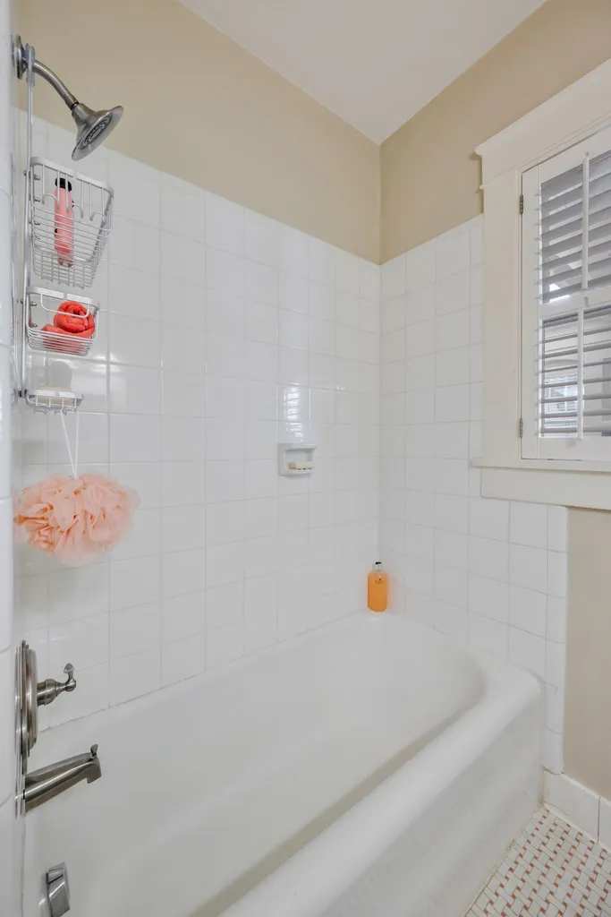 203A Woodmont Circle Nashville TN 37205