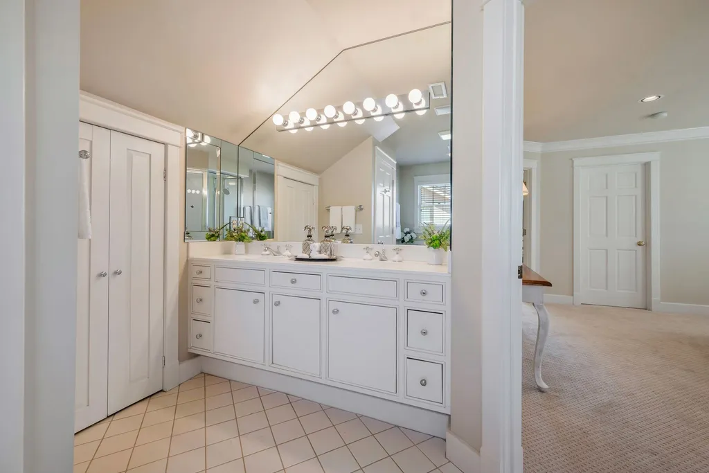 203A Woodmont Circle Nashville TN 37205