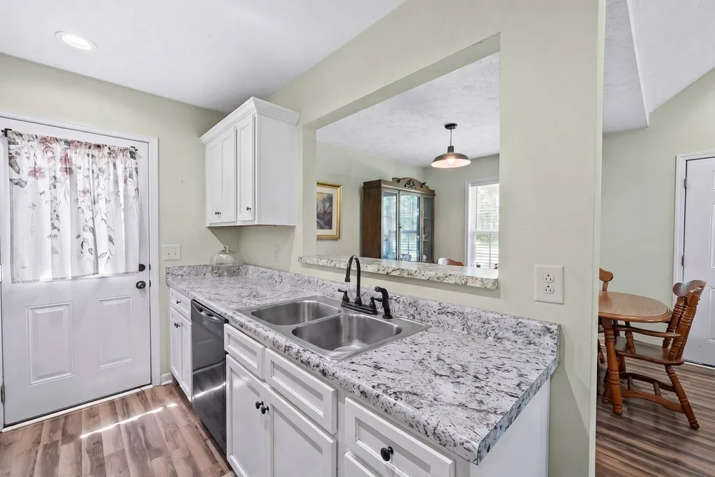 717 Marshall Street Lewisburg TN 37091