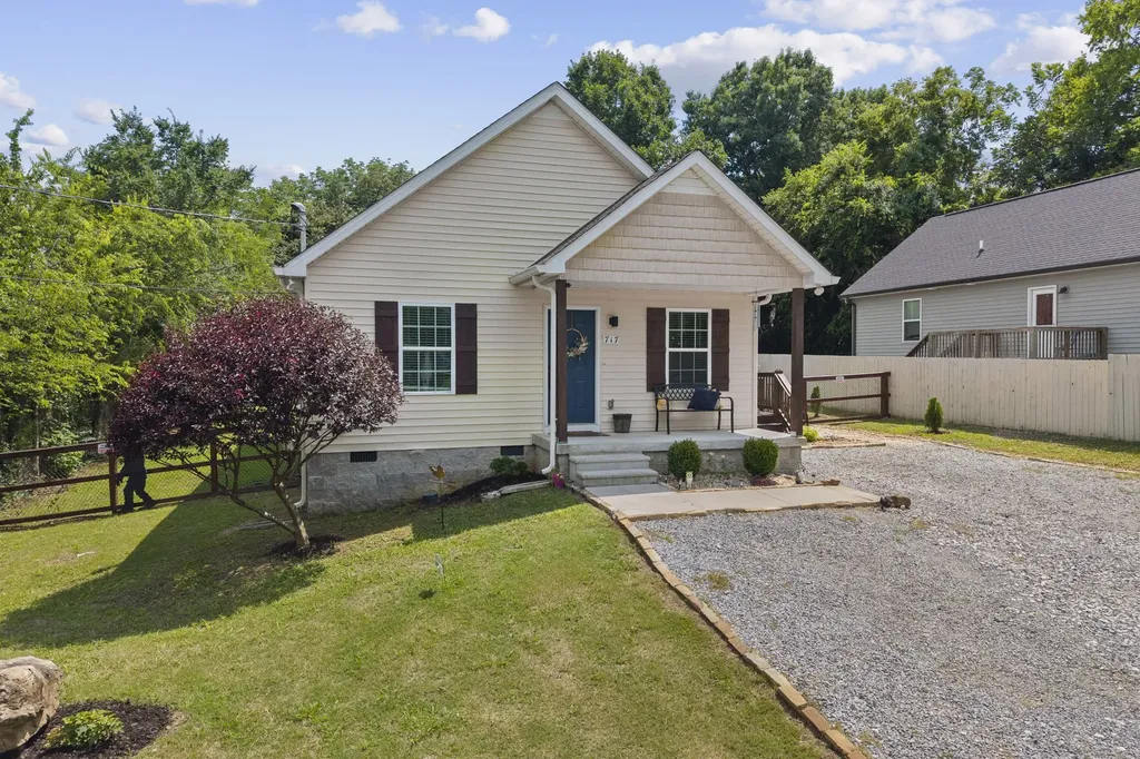 717 Marshall Street Lewisburg TN 37091