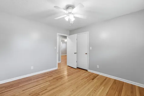 15 Holiday Lane Chattanooga TN 37415