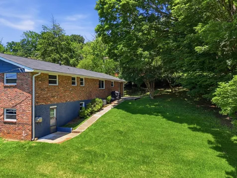 15 Holiday Lane Chattanooga TN 37415