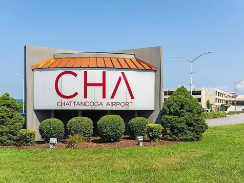 15 Holiday Lane Chattanooga TN 37415