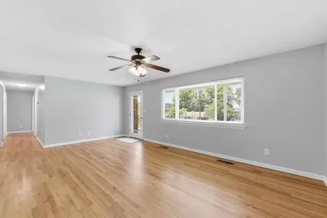15 Holiday Lane Chattanooga TN 37415