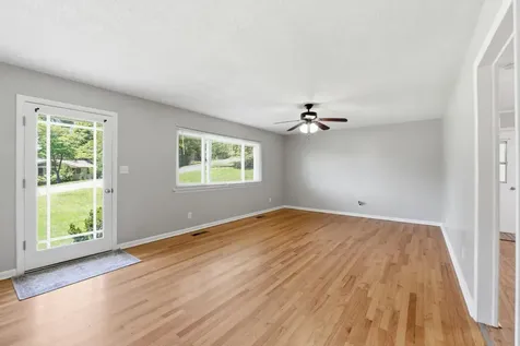 15 Holiday Lane Chattanooga TN 37415