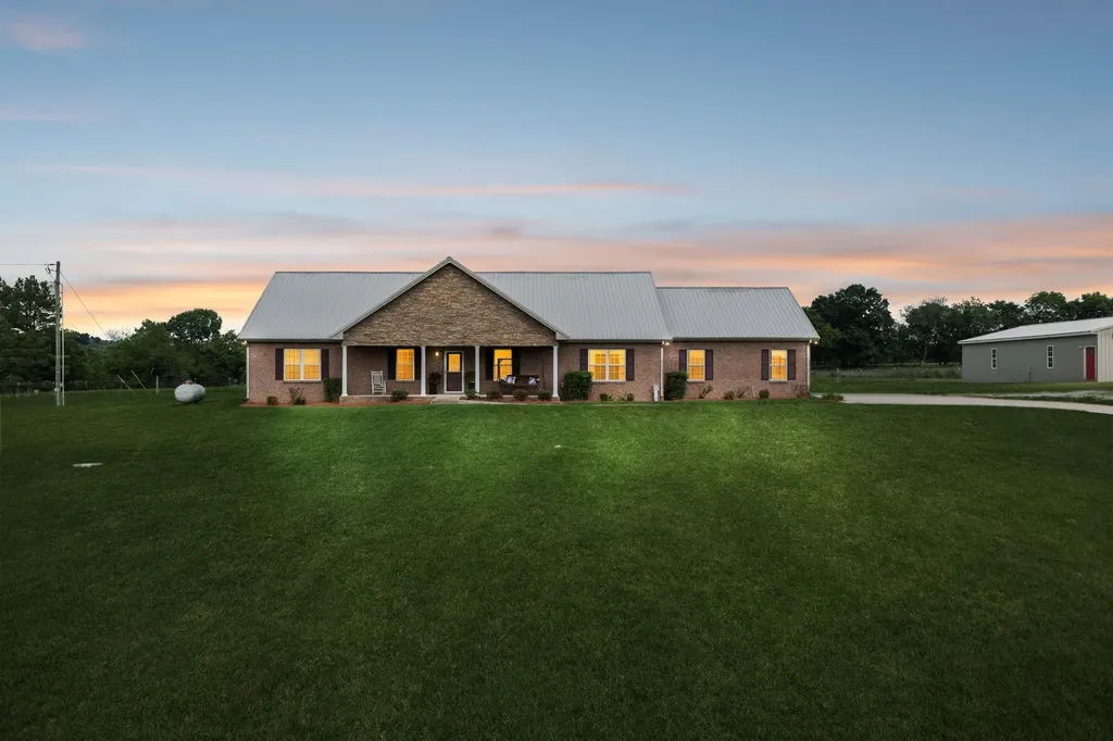 883 Centerville Road Lebanon TN 37087