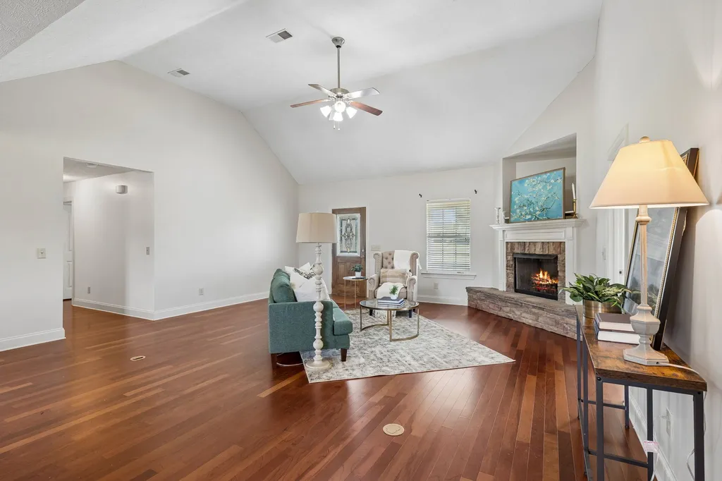 883 Centerville Road Lebanon TN 37087