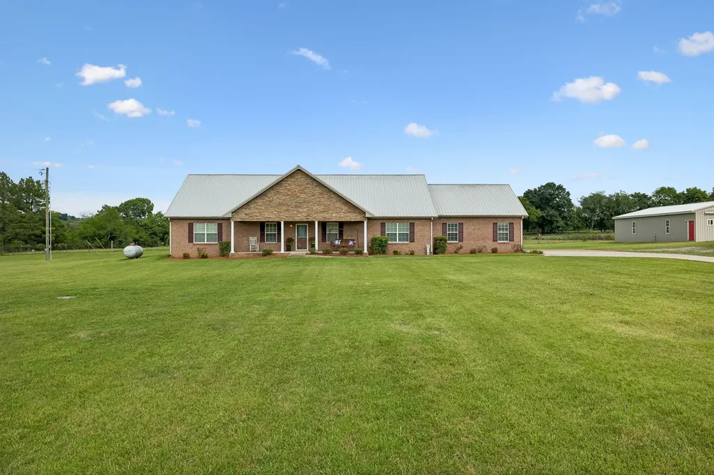 883 Centerville Road Lebanon TN 37087
