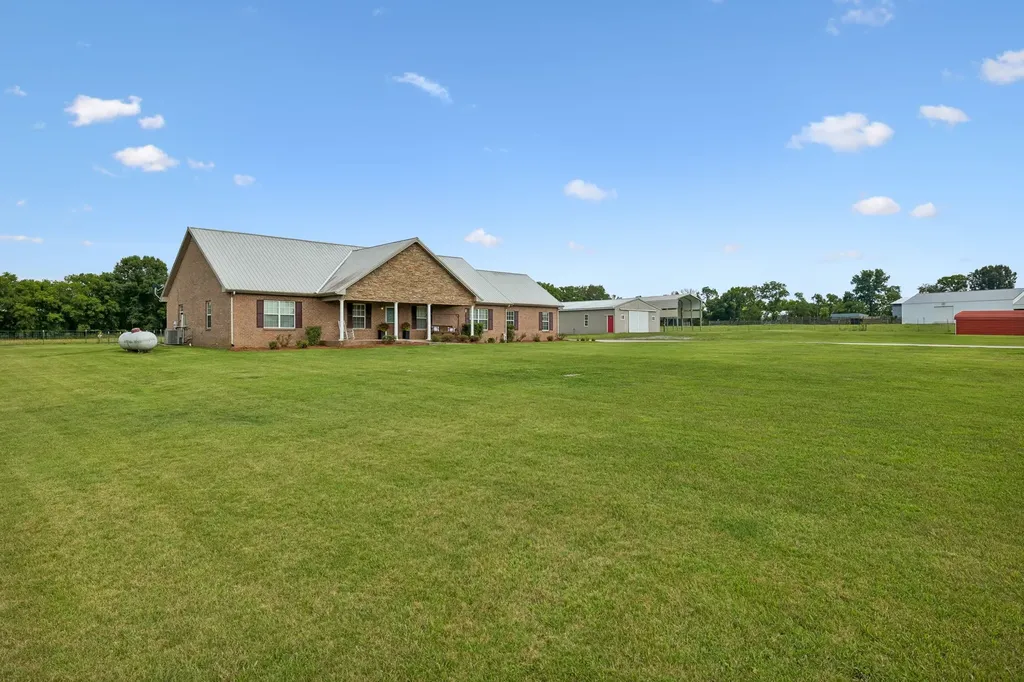 883 Centerville Road Lebanon TN 37087