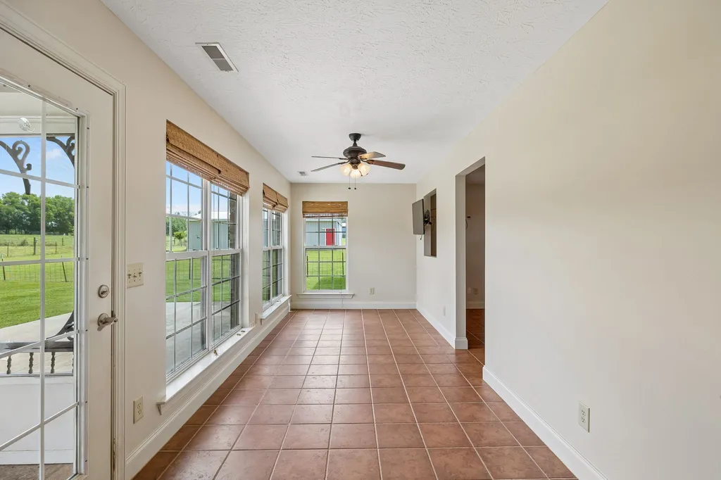 883 Centerville Road Lebanon TN 37087