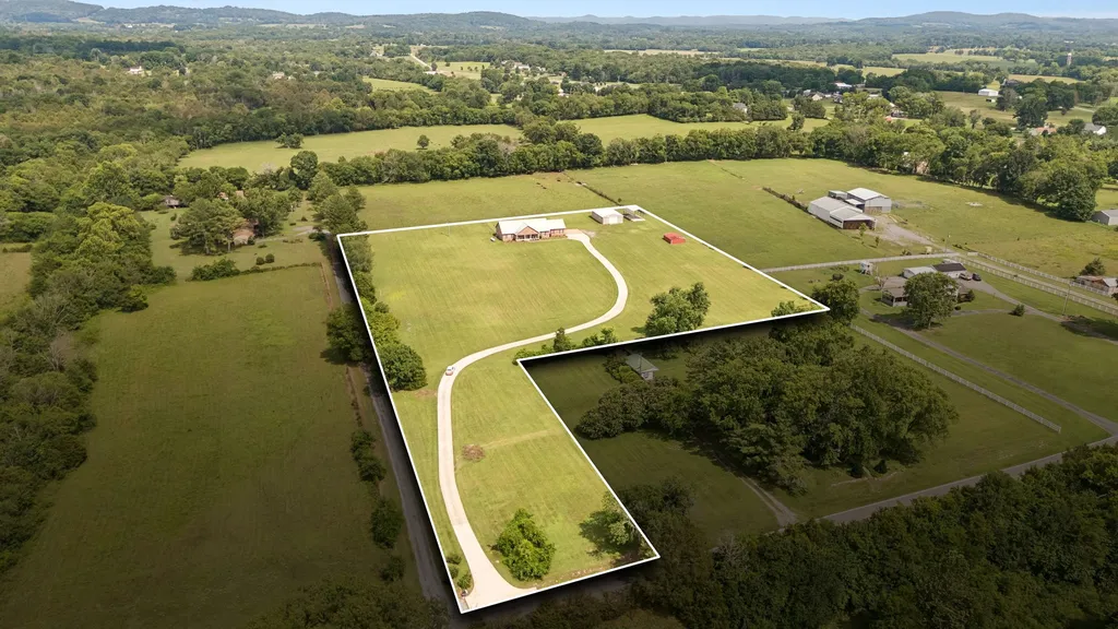883 Centerville Road Lebanon TN 37087