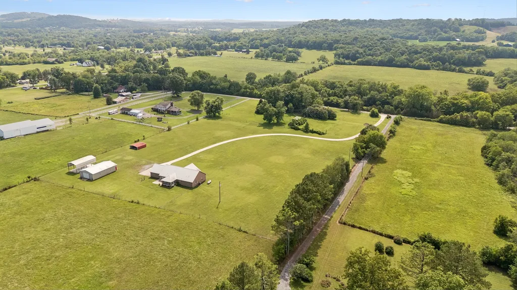 883 Centerville Road Lebanon TN 37087