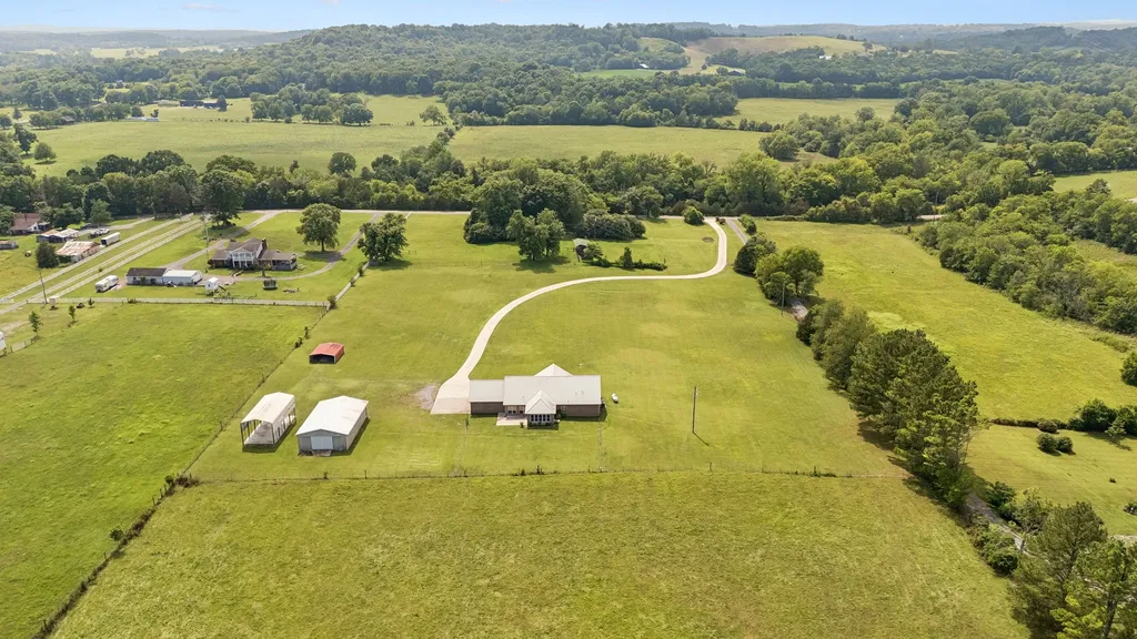 883 Centerville Road Lebanon TN 37087
