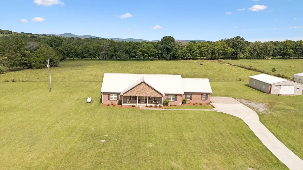 883 Centerville Road Lebanon TN 37087