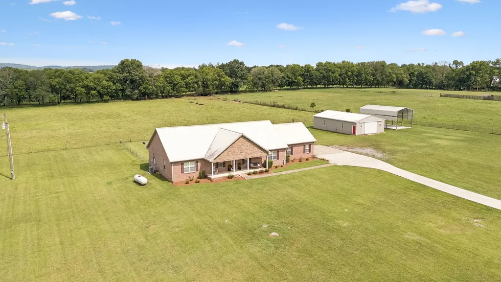 883 Centerville Road Lebanon TN 37087