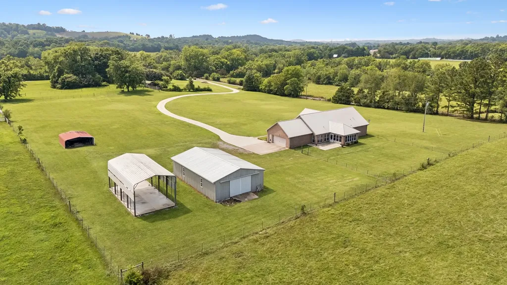 883 Centerville Road Lebanon TN 37087