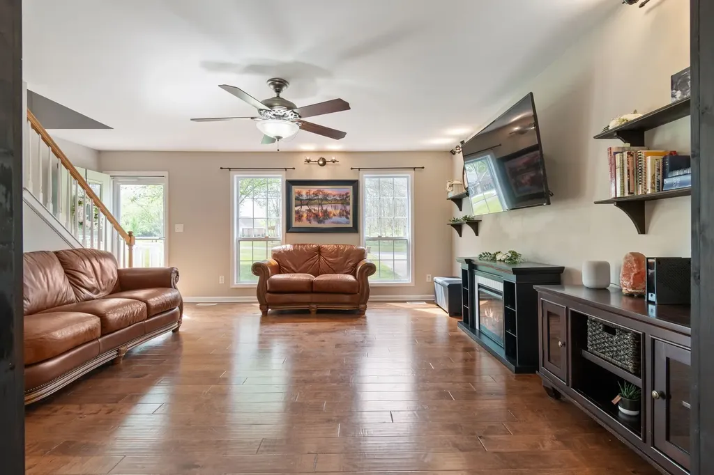 91 Oak Valley Drive Spring Hill TN 37174