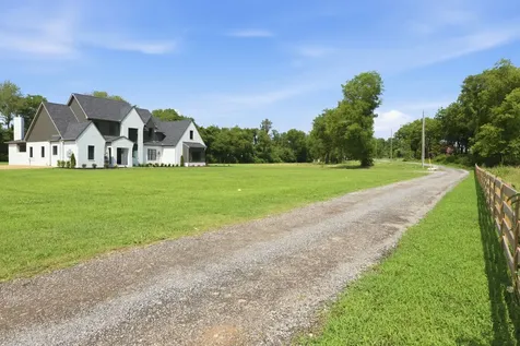 322 Canna Drive Lascassas TN 37085