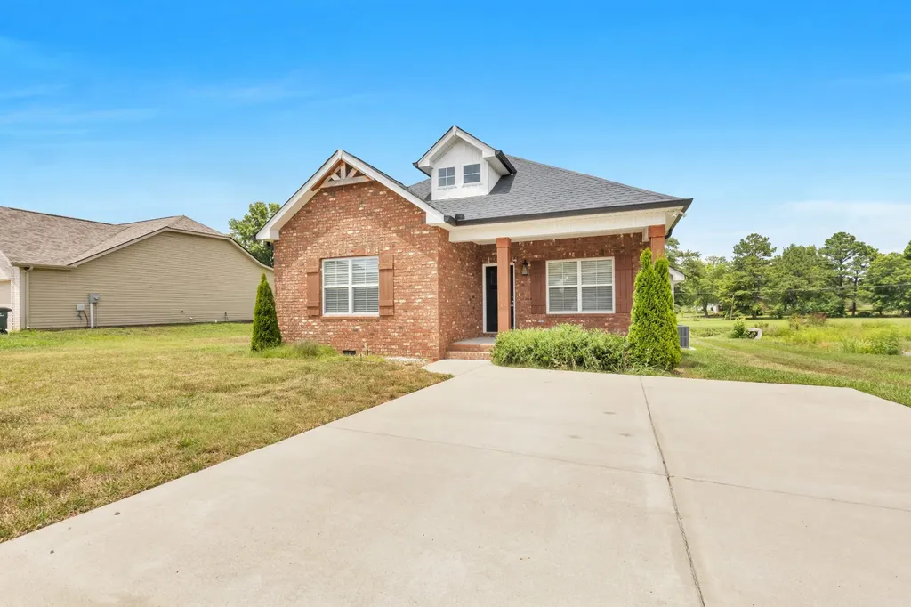 155 Julia Ann Court Springfield TN 37172