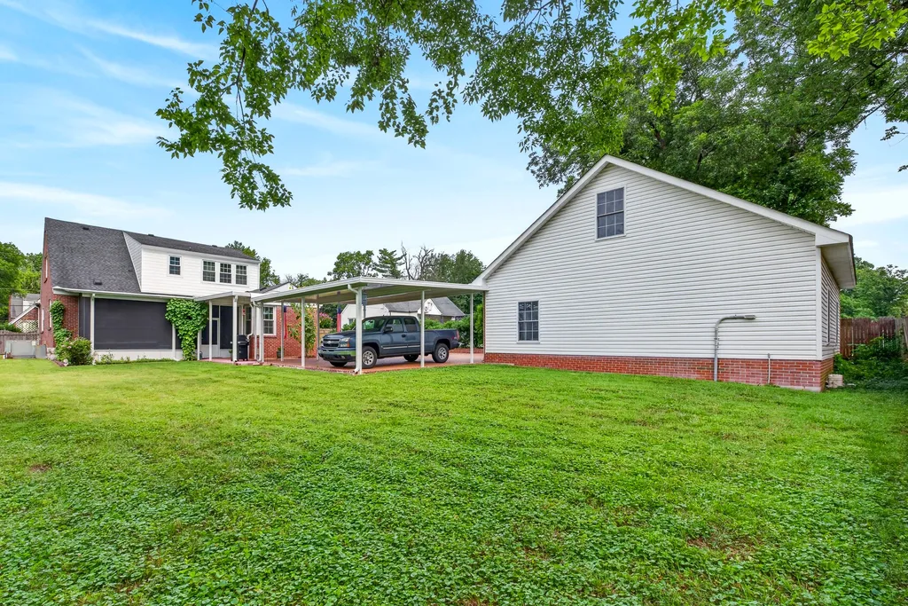 123 Castle Heights Avenue Lebanon TN 37087