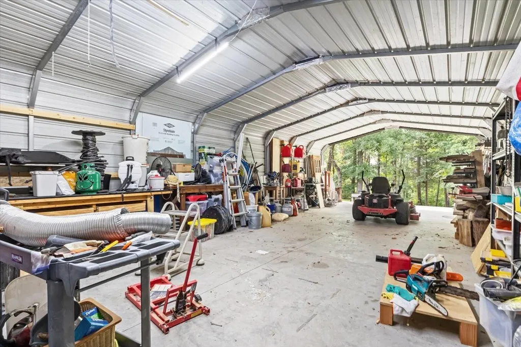6400 Bakerville Road Waverly TN 37185