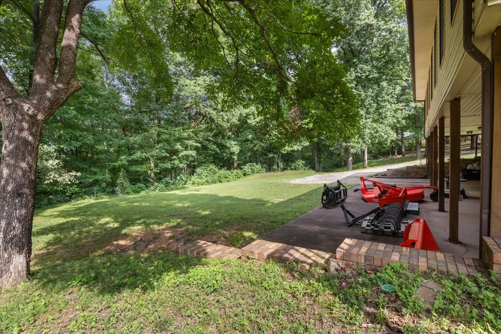 6400 Bakerville Road Waverly TN 37185