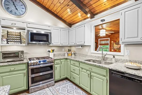 6400 Bakerville Road Waverly TN 37185