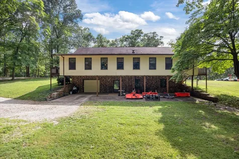 6400 Bakerville Road Waverly TN 37185