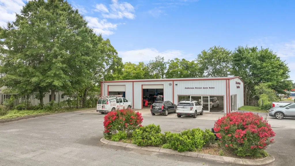 612 S Anderson Street Tullahoma TN 37388