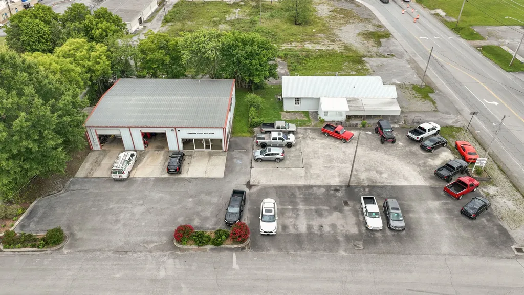 612 S Anderson Street Tullahoma TN 37388