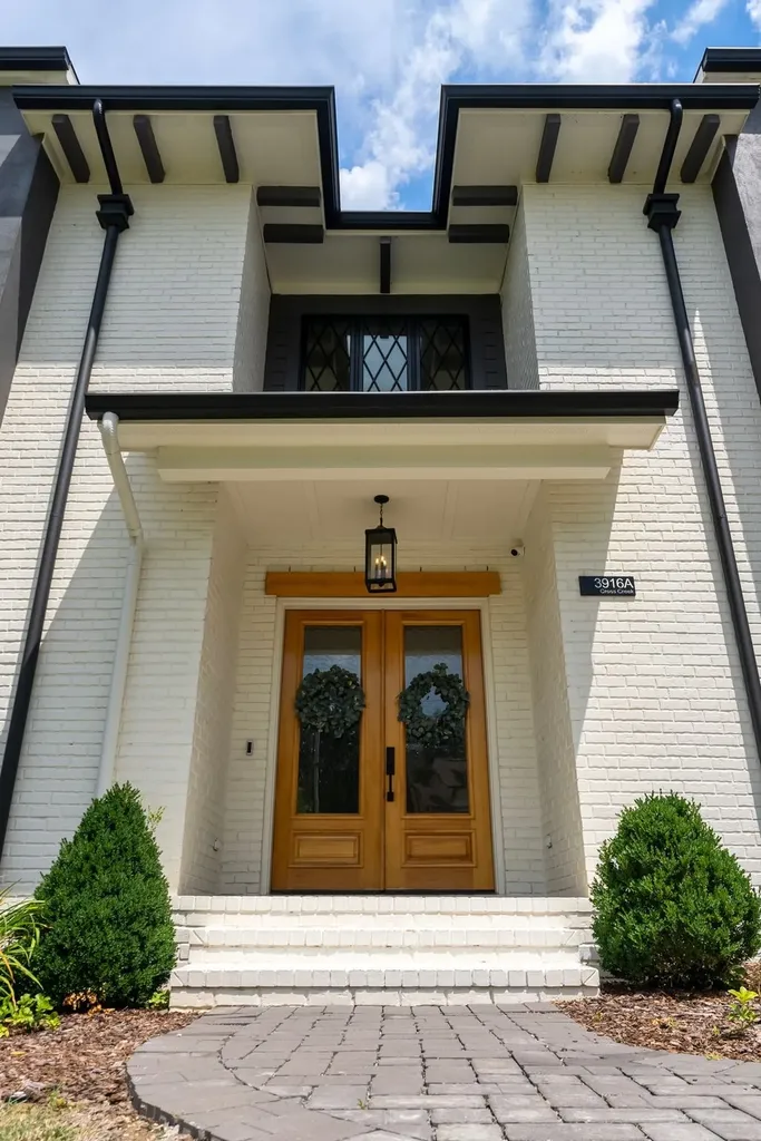 3916A Cross Creek Road Nashville TN 37215