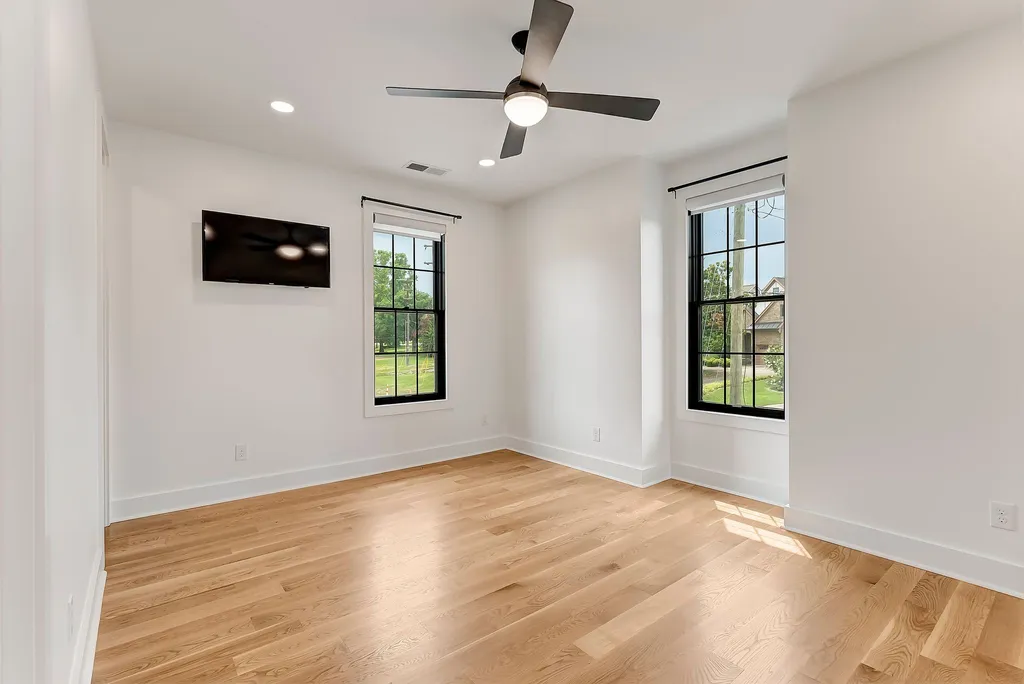 3916A Cross Creek Road Nashville TN 37215