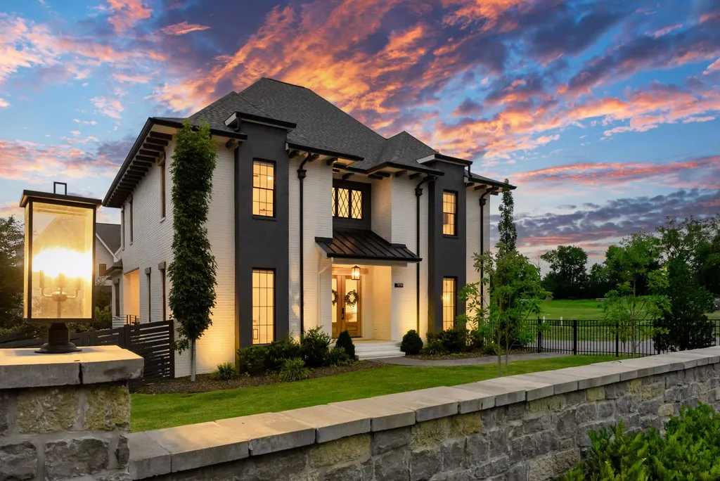 3916A Cross Creek Road Nashville TN 37215